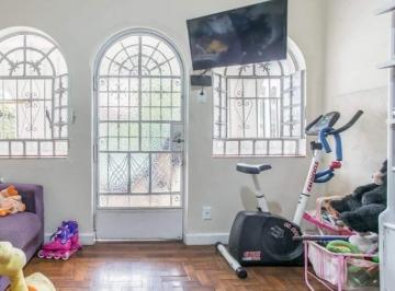 Casa · 218m² · 6 Quartos · 5 Vagas · Casa de 218m² localizada no Bairro Cambuci em São Paulo - SP