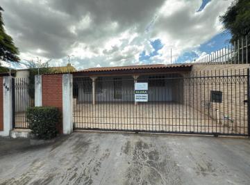Casa · 143m² · 2 Quartos · 2 Vagas · Excelente Residência em ótima localização