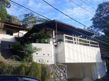 452a8217c36bebd4062458aa66cb6b846f5374e6 · Casa com 4 dormitórios 3 suítes à venda, 339 m² por R$ 950.000 - Pendotiba - Niterói/RJ