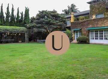 a3a97373172bf91b83d1bd284f17eb068956f656 · Oportunidade Exclusiva no Jardim América Terreno totalmente plano, com 2.602,00 m² e uma testada de