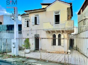 Fachada · Casa triplex com estacionamento, a venda no bairro da Saude em Salvador / BA