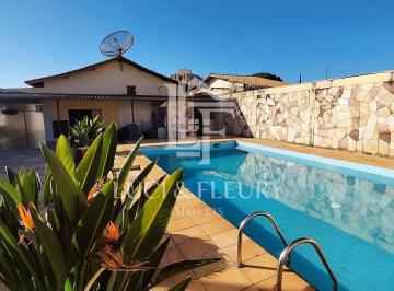 Casa · 256m² · 3 Quartos · 7 Vagas · Casa em Vila Santa Maria de Nazareth, Anápolis/GO