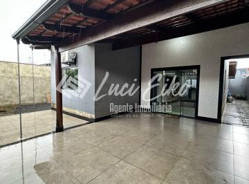 Casa · 130m² · 3 Quartos · 2 Vagas · Oportunidade Única no Residencial Araguaia! Casa Espaçosa e Reformada com Lote Inteiro!