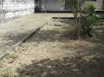 Casa de 1 quarto, Caraguatatuba · Vendo um terreno com edícula área 390m² no bairro do Indaiá Caraguatatuba