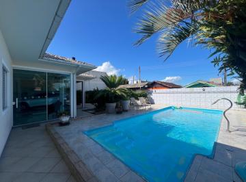 Casa · 100m² · 3 Quartos · 2 Vagas · Casa na Praia João Rosa - Biguaçu