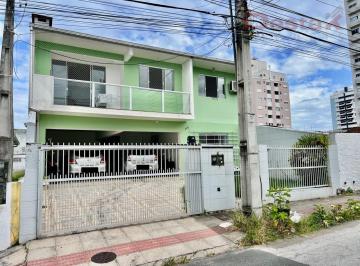 Casa · 260m² · 6 Quartos · 1 Vaga · Casa em Barreiros - São José