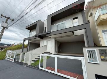 Casa · 156m² · 3 Quartos · 2 Vagas · Casa em Centro  -  Antônio Carlos