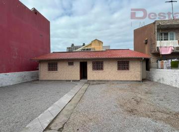 Casa · 75m² · 2 Quartos · 3 Vagas · Casa no Bairro Centro - Biguaçu