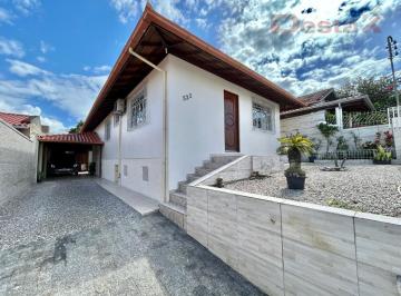 Casa · 200m² · 4 Quartos · 3 Vagas · Casa em Bela Vista - São José