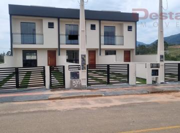 Casa · 75m² · 2 Quartos · 2 Vagas · Sobrado em Governador Celso Ramos
