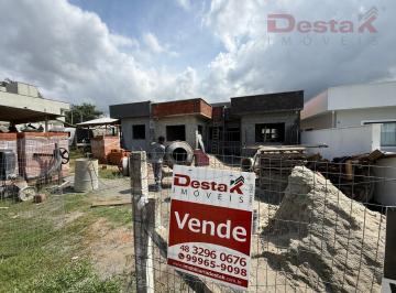 Casa · 120m² · 2 Quartos · 1 Vaga · Casa Geminada no Bairro Ipiranga  -  São José