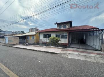 Casa · 558m² · 4 Quartos · 2 Vagas · Casa no bairro Estreito  -  Florianópolis