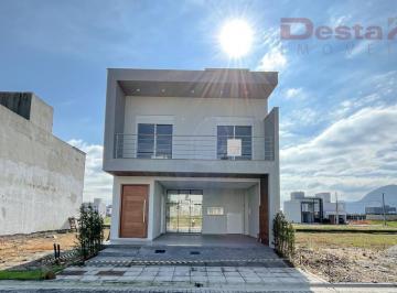 Casa · 231m² · 3 Quartos · 2 Vagas · Casa no Bairro Deltaville - Biguaçu, SC