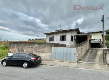 Casa · 384m² · 7 Quartos · 2 Vagas · Casa no Bairro Fundos - Biguaçu