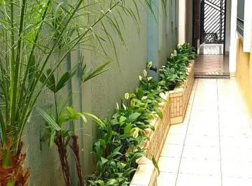 whatsapp-image-2024-10-31-at-11-18-21-11730479240721.jpeg · SOBRADO À VENDA, COM 200M² COM 3 DORMS SENDO 1 SUÍTE COM 2 VAGAS E ARMÁRIOS EMBUTIDOS NA COZINHA - O