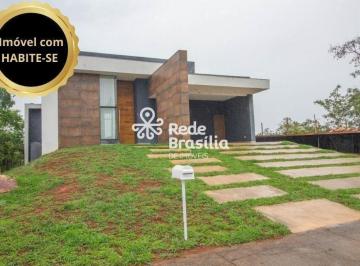Casa · 340m² · 3 Quartos · Condomínio Santa Mônica - Casa à venda, com Habite-se, térrea, 3 suítes, Jardim Botânico