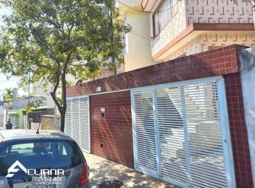 Casa · 228m² · 2 Quartos · 3 Vagas · Sobrado a venda na Santa Maria com casa anexa