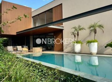 103868.jpg · Casa de Luxo com Pé Direito Duplo, Piscina e 4 Suítes – Mobiliada e Decorada!