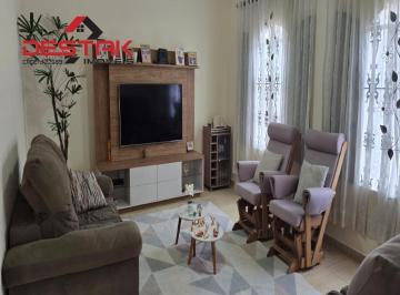 v7911a.jpg · Casa com Piscina e Área Gourmet a Venda na Vila Josefina em Jundiaí/SP.