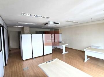 Comercial · 91m² · 2 Vagas · Conjunto comercial com 91 metros, 3 salas, em excelente localização