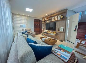 Casa · 221m² · 3 Quartos · 2 Vagas · Casa para alugar no condomínio Royal Maison em Londrina, Esperança, com 3 suítes, com 223m².