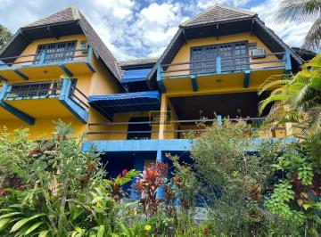 Casa · 350m² · 5 Quartos · 4 Vagas · Casa à Venda com Vista Deslumbrante da Praia de Fortaleza!