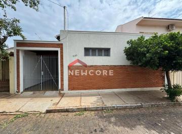 Casa · 171m² · 3 Quartos · 2 Vagas · Casa em  Rua Pedro Álvares Cabral - Jardim Ártico - Araraquara/SP