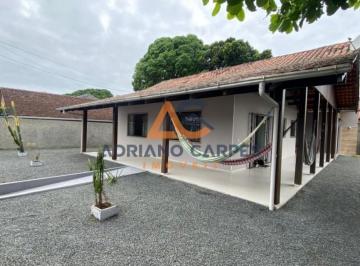 Casa · 130m² · 4 Quartos · 10 Vagas · ALUGUEL Temporada Casa com 4 dormitórios no Bairro Armação - Penha - SC