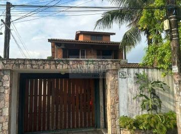 Casa · 300m² · 5 Quartos · 4 Vagas · Sobrado à Venda ? Sobreposta Alta com 300m² em Localização Privilegiada