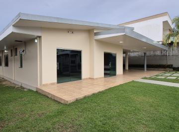 Casa de 4 quartos, Manaus · CASA ALTO PADRÃO DISPONIVEL PRA VENDA COM 4 DORMITÓRIOS NA PONTA NEGRA.