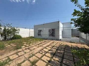 Casa · 104m² · 4 Vagas · Casa Comercial com 104m² no Bairro Jardim Tropical 