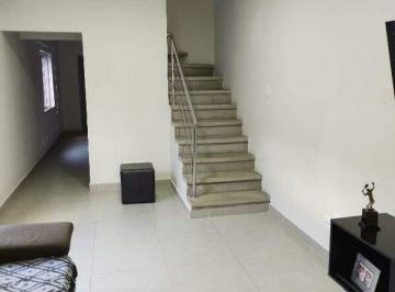 Casa · 300m² · 3 Quartos · 2 Vagas · Casa com 210m² no Campo Belo em São Paulo - SP