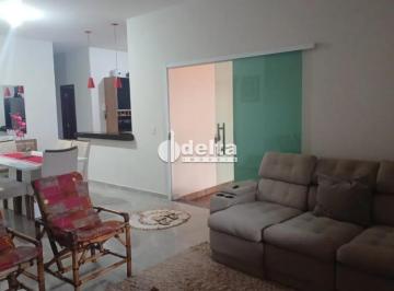 Casa · 250m² · 3 Quartos · 5 Vagas · Casa disponível para venda no bairro Pampulha em Uberlândia-MG