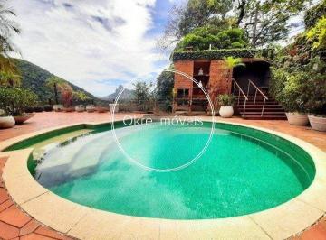 Casa · 560m² · 5 Quartos · 4 Vagas · Casa em Condomínio em São Conrado!