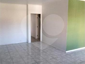 Casa · 323m² · 5 Quartos · 3 Vagas · Sobrado com 5 quartos à venda em Campestre - SP