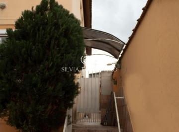 Foto 01 · Imóvel de 3 quartos na Independência, Taubaté-SP: 125m², 2 banheiros, sala ampla e garagem. Agende s