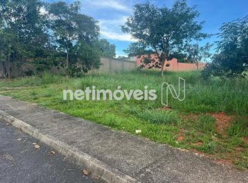 ce4cd508-8fa6-4cb0-b18d-3283e74581d5.webp · BELVEDERE GREEN, lote plano de esquina com 804,47m2