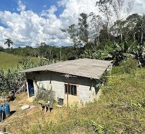 b10280bd3bb73e0b2869aaa34d4bf79a1d17d199 · Chácara com 2 dormitórios à venda, 7700 m² por R$ 300.000,00 - Chácara Bosque Do Sol - São Paulo/SP