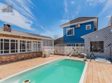 Casa · 128m² · 3 Quartos · 3 Vagas · Casa com piscina e 3 quartos à venda em Cachoeirinha
