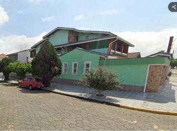 Casa de 3 quartos, Peruíbe · Sobrado à venda em Peruíbe – Bairro Stella Maris – 4 dormitórios, piscina aqueci