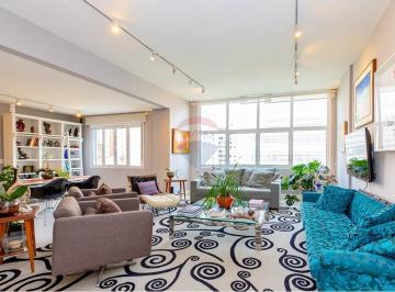 Apartamento · 130m² · 2 Quartos · 1 Vaga · Apartamento nos Jardins com 130 metros todo reformado, sendo 2 quartos e 1 suite,  Ar condicionado n