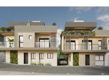 Casa · 116m² · 3 Quartos · 2 Vagas · Casa Alto Padrão no Seminário em Condomínio Fechado – 3 suítes – quintal – terraço – 2 Vagas