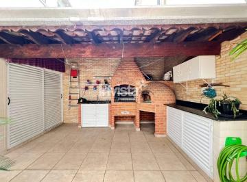Casa · 161m² · 3 Quartos · 2 Vagas · Casa à venda no bairro Embaré