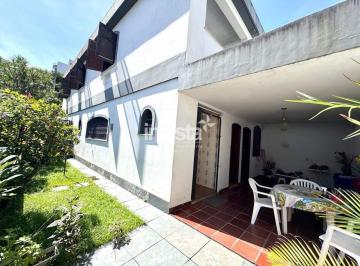 Casa · 280m² · 3 Quartos · 3 Vagas · Casa à venda no bairro Ponta da Praia