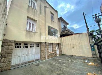 Casa · 375m² · 3 Quartos · 3 Vagas · Locação - Casa Comercial no Embaré, pertinho da Praia!