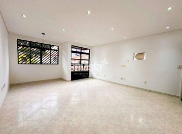 Casa · 128m² · 3 Quartos · 2 Vagas · Casa à venda no bairro Embaré