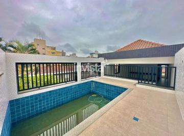 Casa · 244m² · 4 Quartos · 2 Vagas · Casa à venda no bairro Embaré