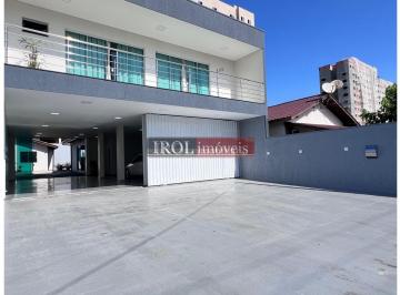 Casa · 298m² · 2 Quartos · 8 Vagas · Casa Residencial e/ou Comercial com ótimo terreno