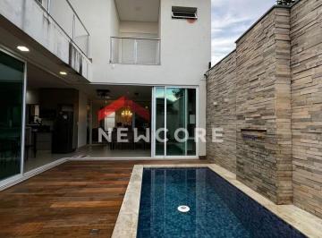 Casa · 255m² · 3 Quartos · Sobrado em  Rua Antônio Augusto Cardoso - Presidente Roosevelt - Uberlândia/MG