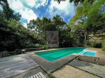 Casa · 380m² · 3 Quartos · 4 Vagas · Exclusiva Casa de Alto Padrão na Granja Viana: Charme e Integração com a Natureza!
